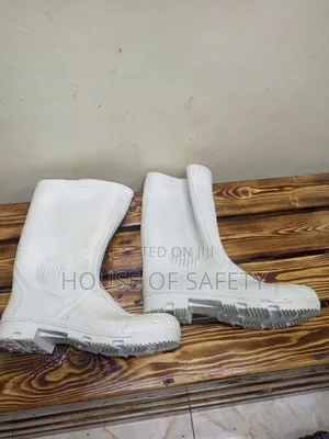 Lightweight Constructionboot