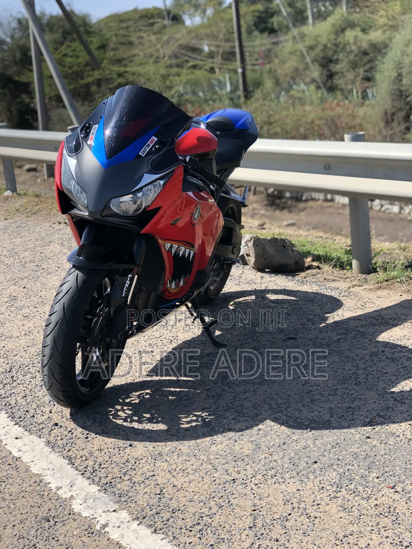 Honda CBR 2012 Red