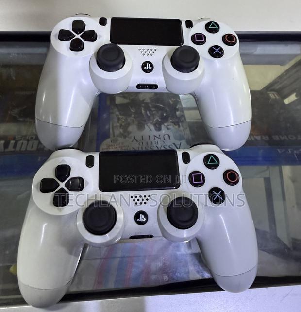 Lightly Used Original X Uk Controllers - main view