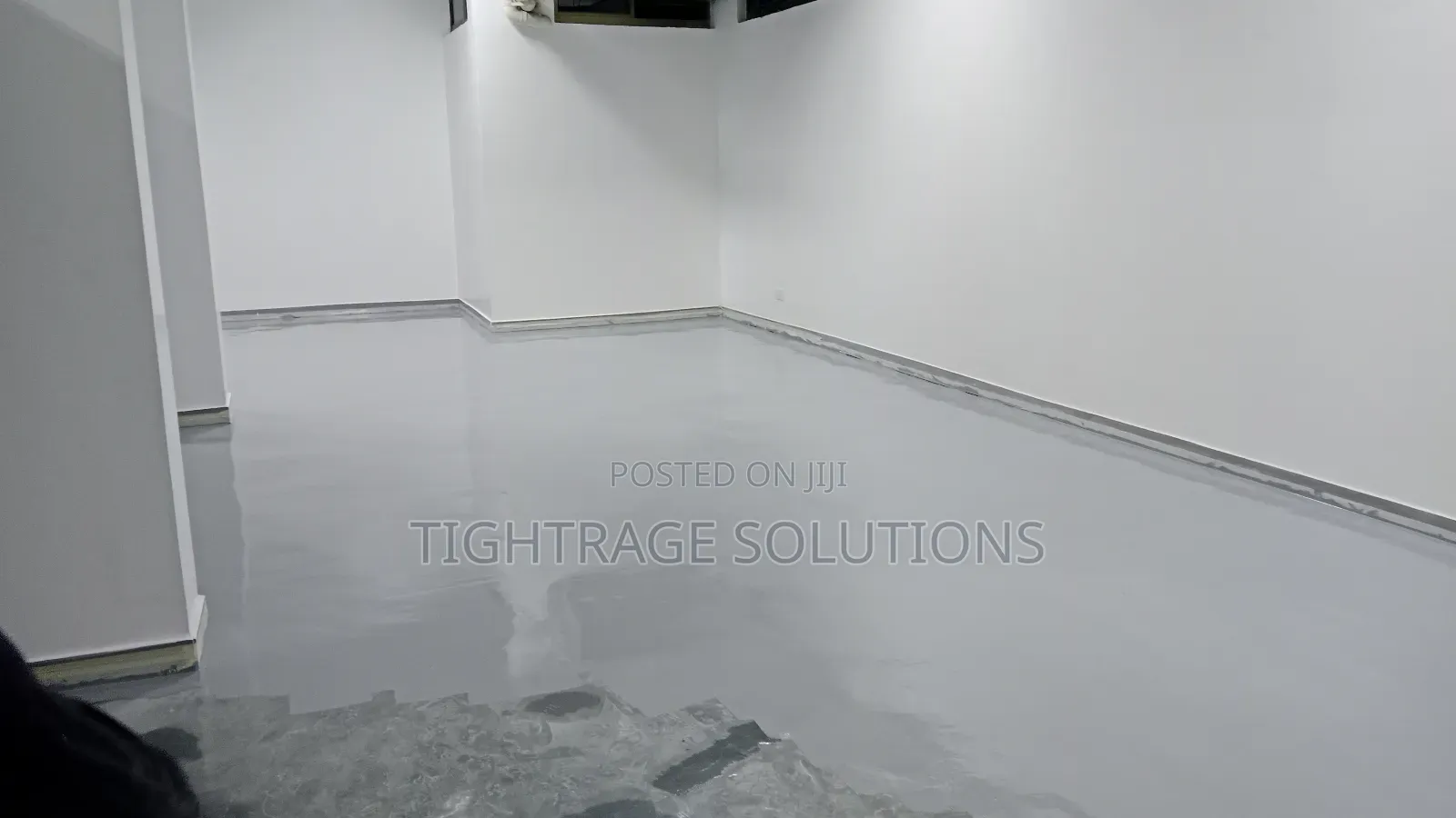 Epoxy Floor Coating – Strong, Stylish Long-Lasting Floors!