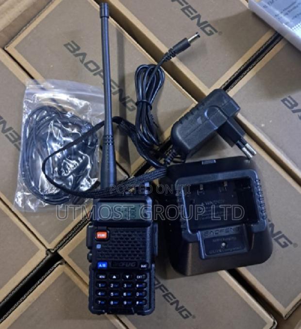 Baofeng Uv-5r Dual Band Two-Way Radiouv-5r Twoway Radio With Ear Piece