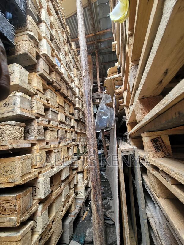 Clean Wooden Pallets Epals - thumbnail 2