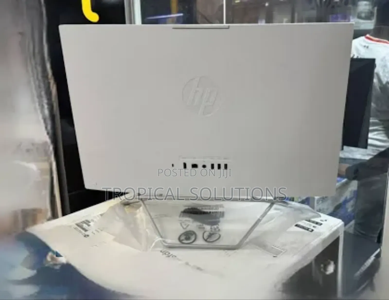 New Desktop Computer HP 200 G4 22 All-in-One 8GB Intel Core I5 HDD 1T