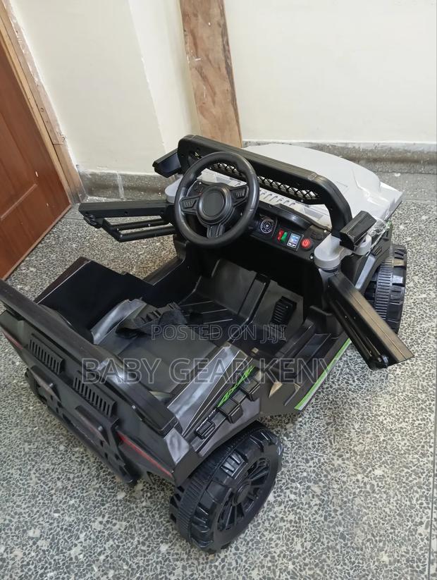 Grey Small Electric Toy Car - thumbnail 3