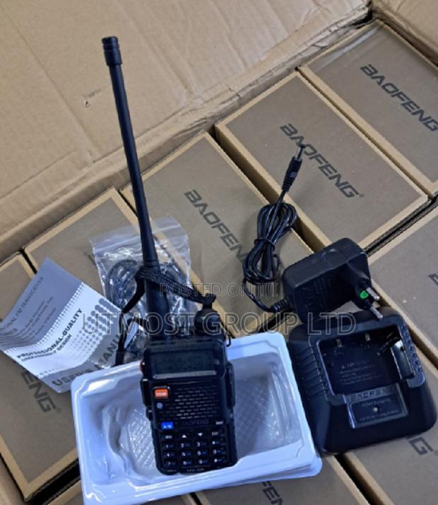 Smart Baofeng Uv5r Walkie Talkie Switchable Between 4w and 1w - main view