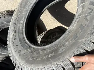 275/70r18 Centara