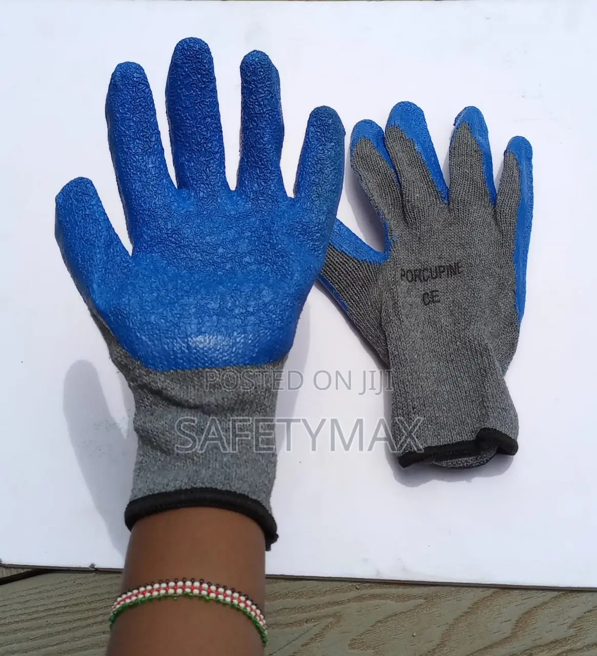 Diamond Gloves Hard Grip