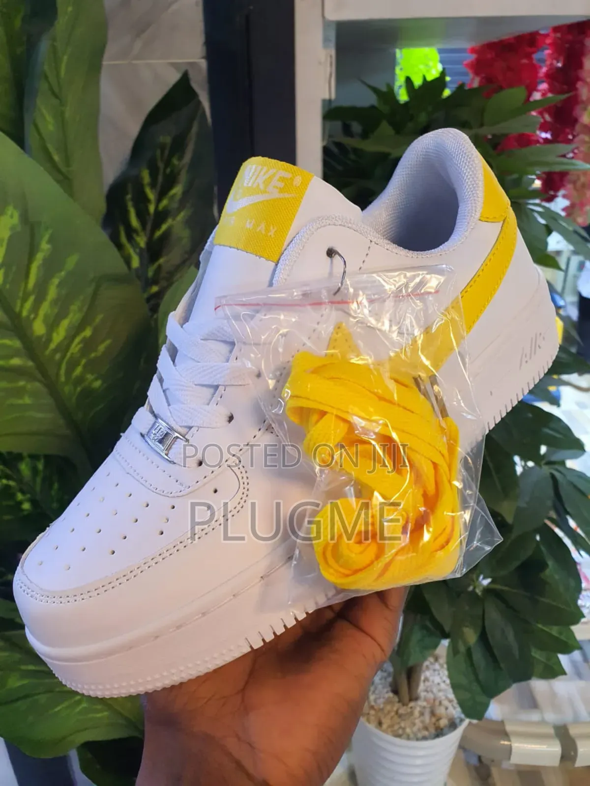 Printed Nike Air Ndege Sneakers