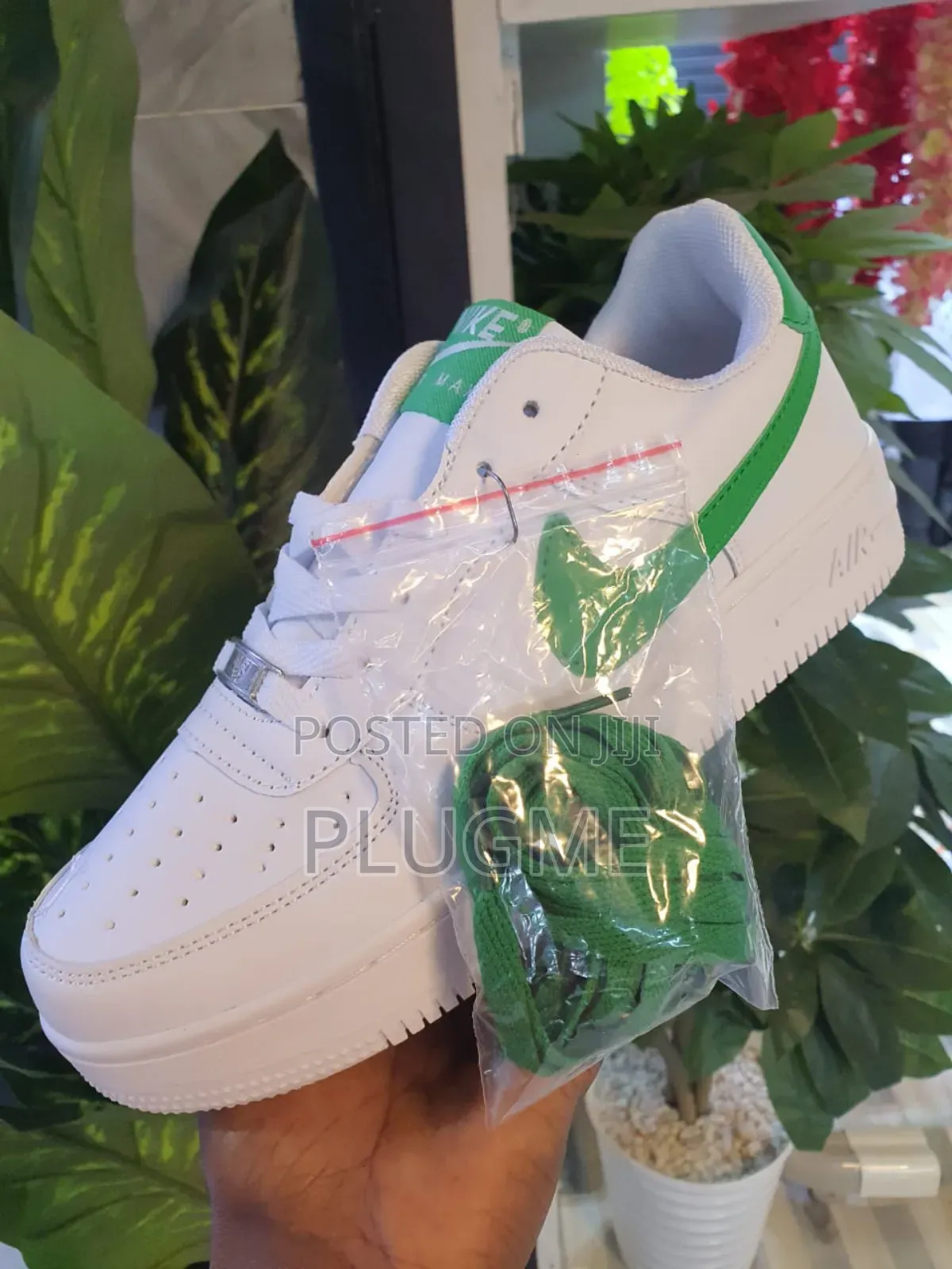Printed Nike Air Ndege Sneakers