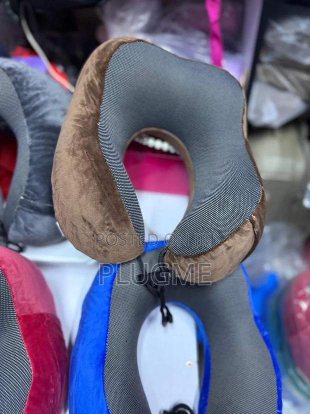 U-Shaped Latex Fabric Travel Neck Pillows - thumbnail 2