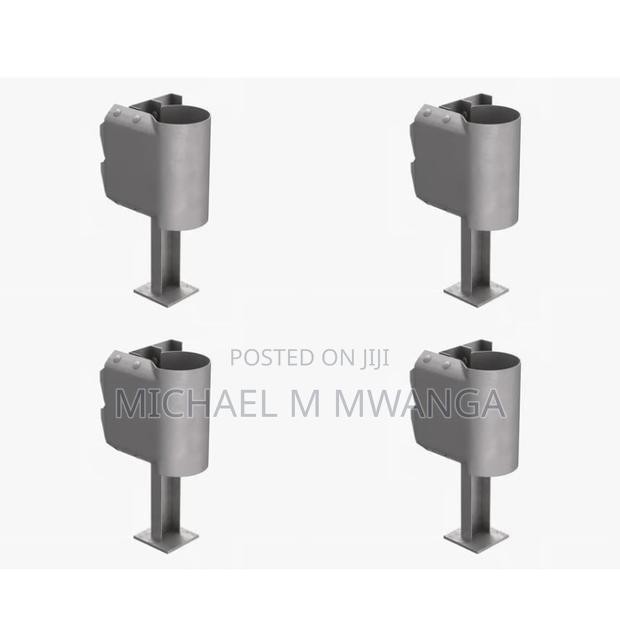 Uv-Stabilized Guard Rail End Caps