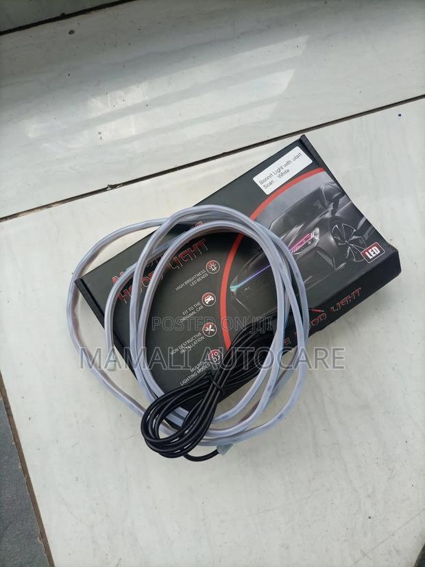 1.8m White Bonnet Led Light With Start Scan Flowing Strip