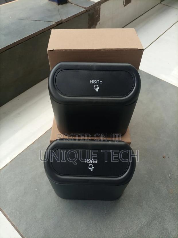 Universal Car Door Trash Bin Clip-on Trash Container/Bin - main view