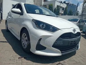 Toyota Yaris 2018 White