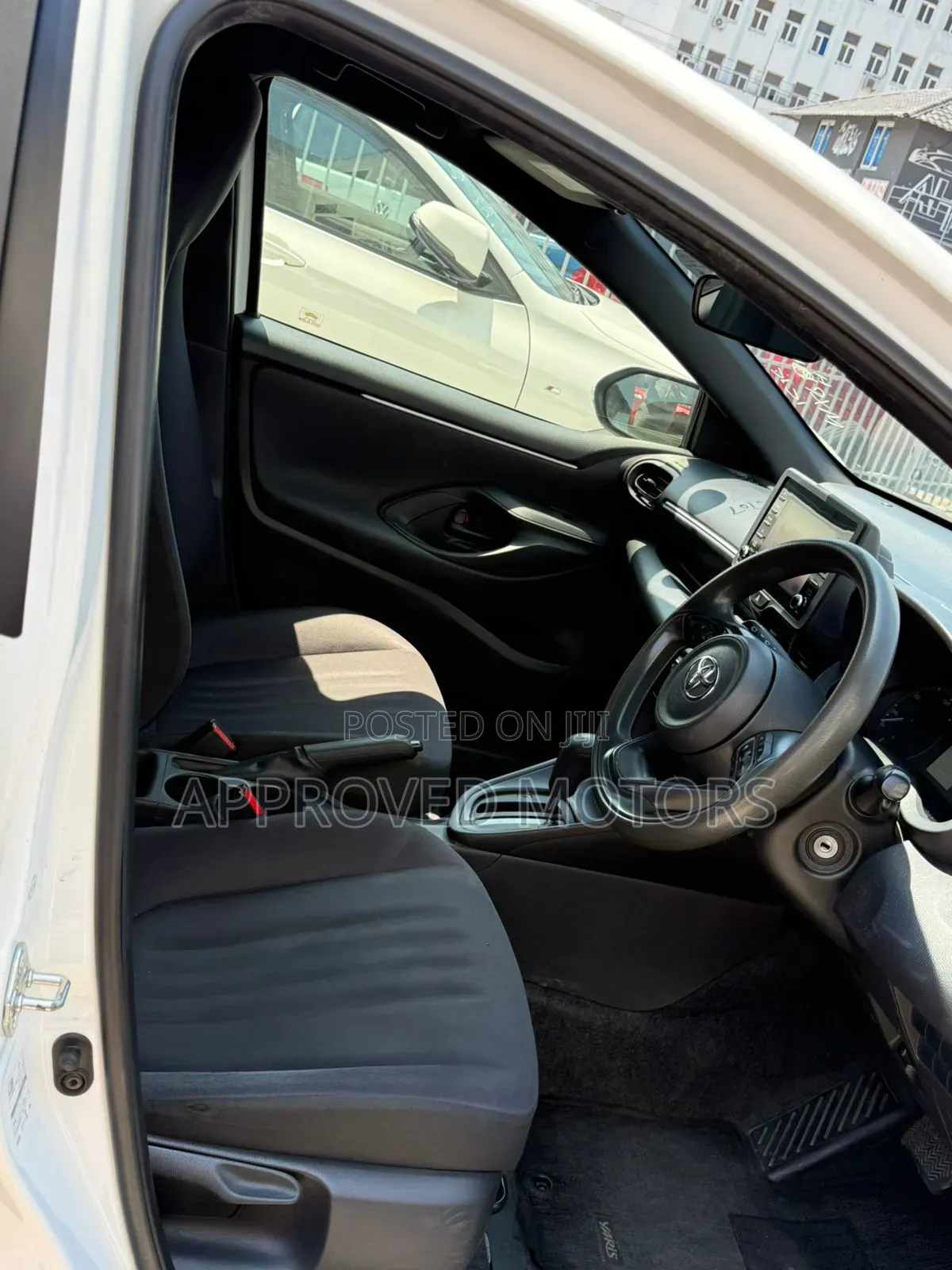 Toyota Yaris 2018 White