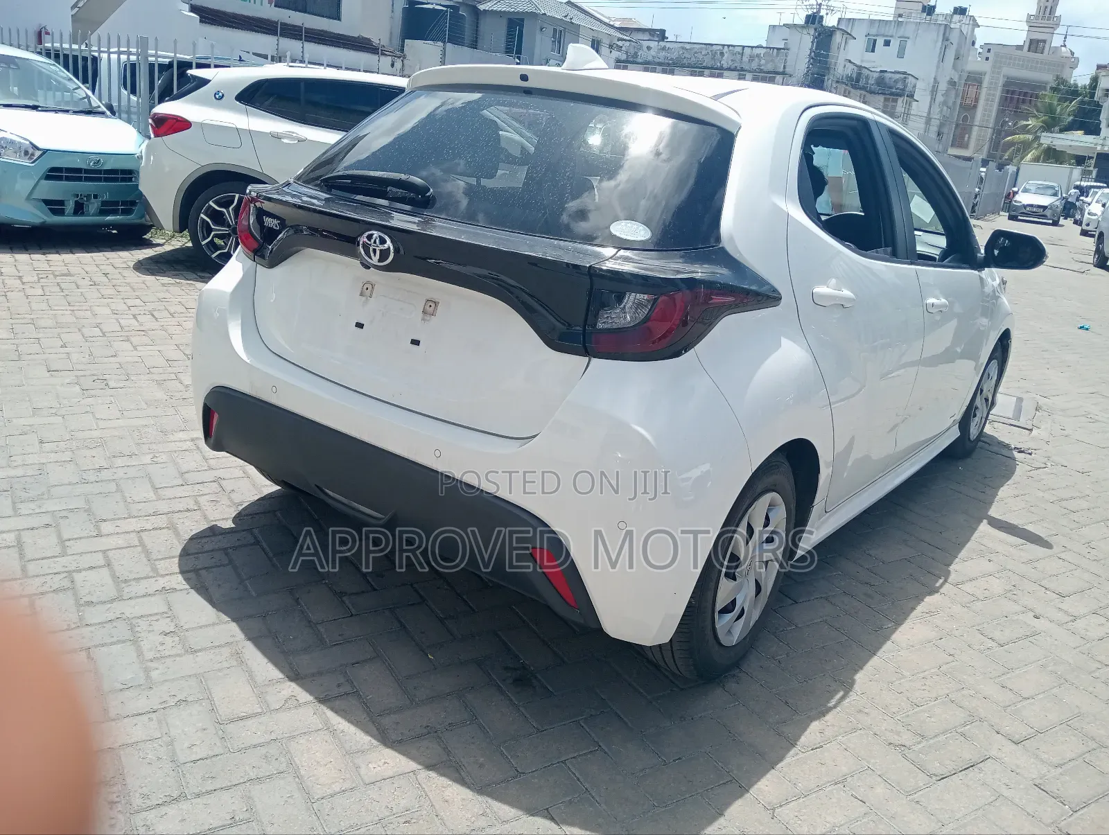 Toyota Yaris 2018 White