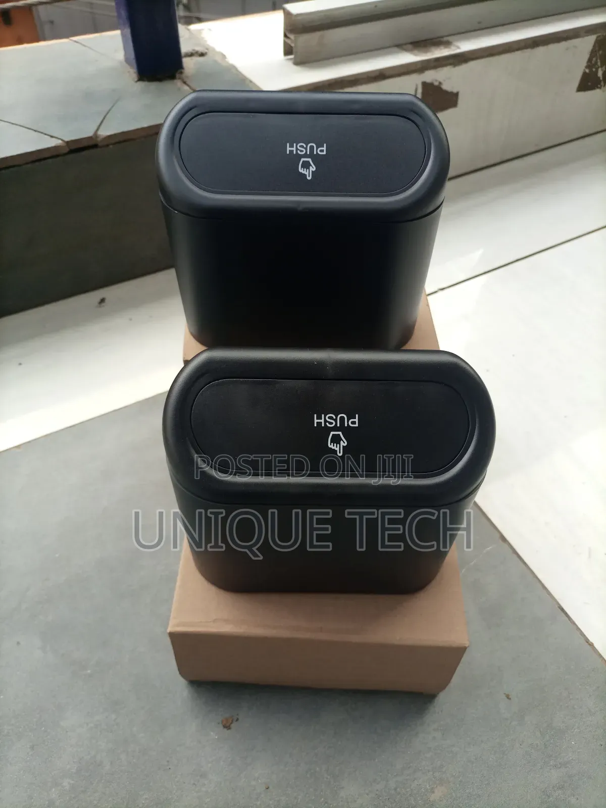 Car Door Clip Trash Bin/Universal Mini Trash/Garbage Holder