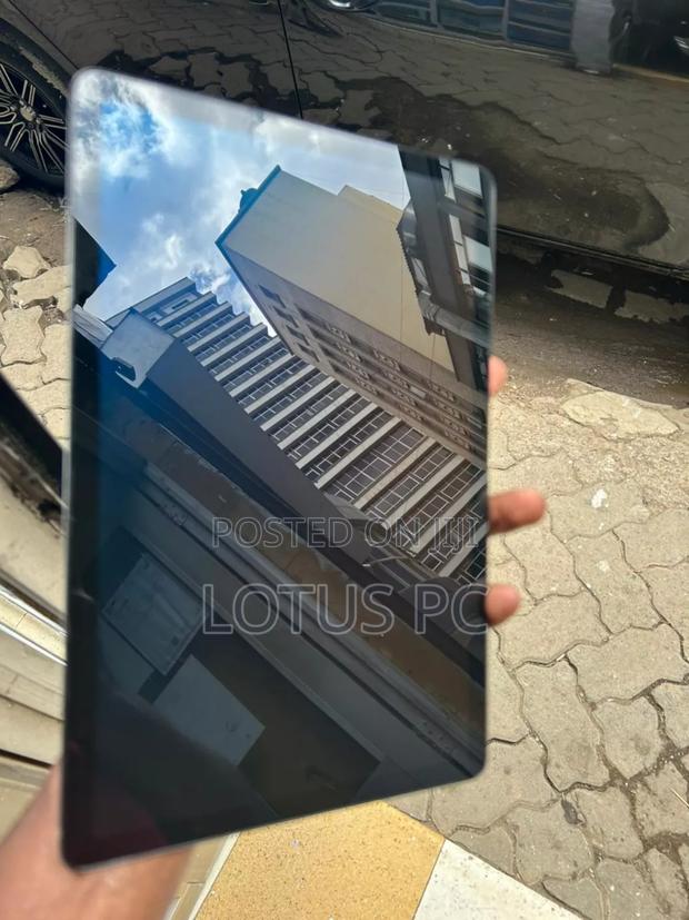 Samsung Galaxy Tab S5e 64 GB Silver - main view