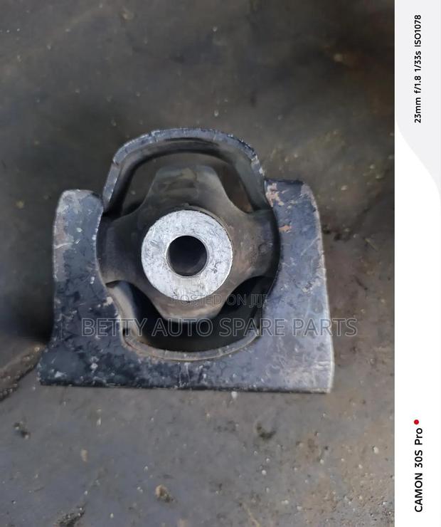 Toyota Vanguard Engine Mountain
