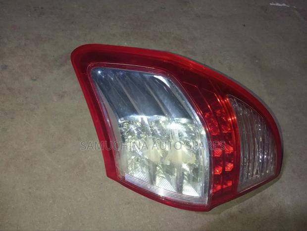 Tail Light Toyota Vanguard/ Rav4 Aca31