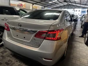 Nissan Sylphy 2018 Silver
