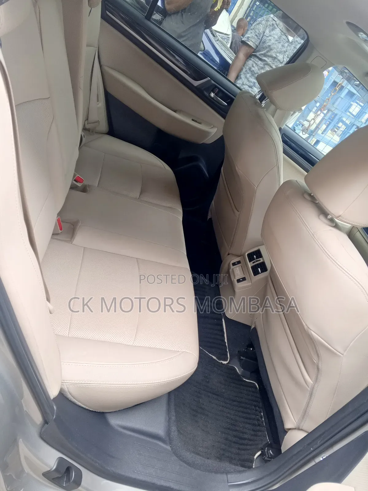 Subaru Outback 2019 Gold