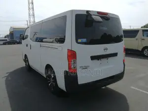 Nissan Caravan (Urvan) 2018 White