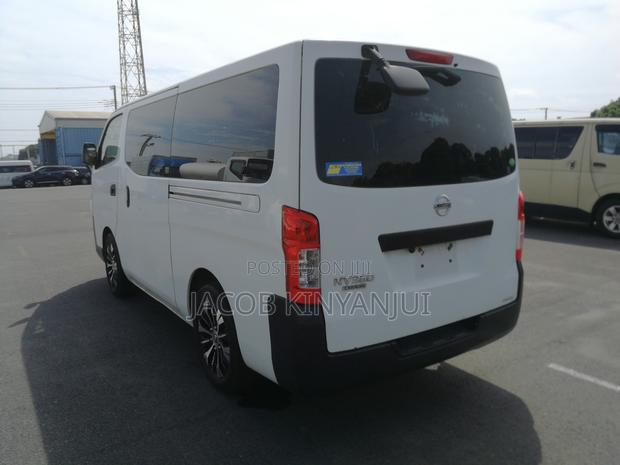 Nissan Caravan (Urvan) 2018 White - thumbnail 3