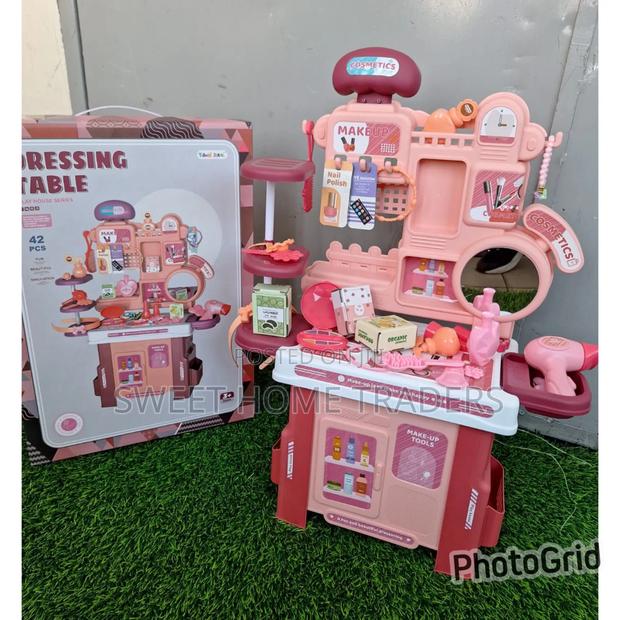 Kids Dressing Table
