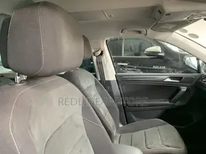 Volkswagen Tiguan 2018 Silver