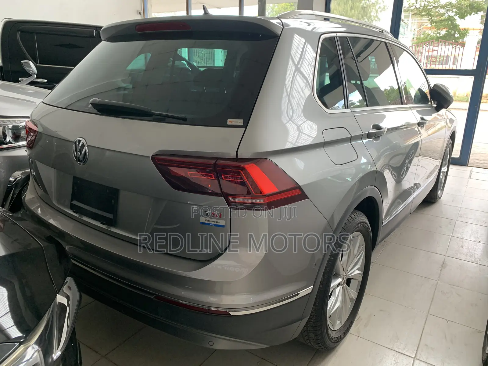 Volkswagen Tiguan 2018 Silver