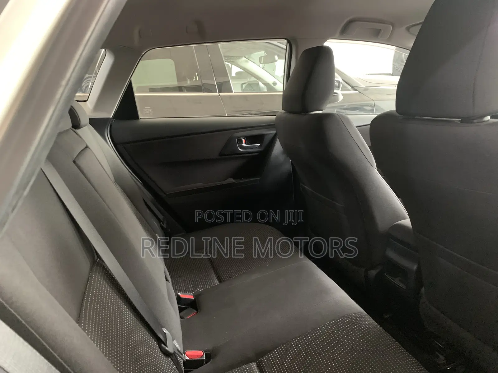 Toyota Auris 2018 Off white