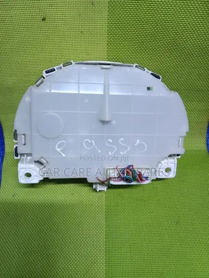 Dashboard Clock Toyota Passo