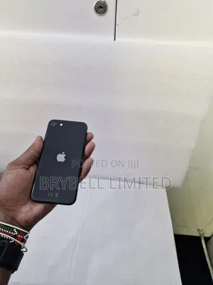 Apple iPhone SE 64 GB Black