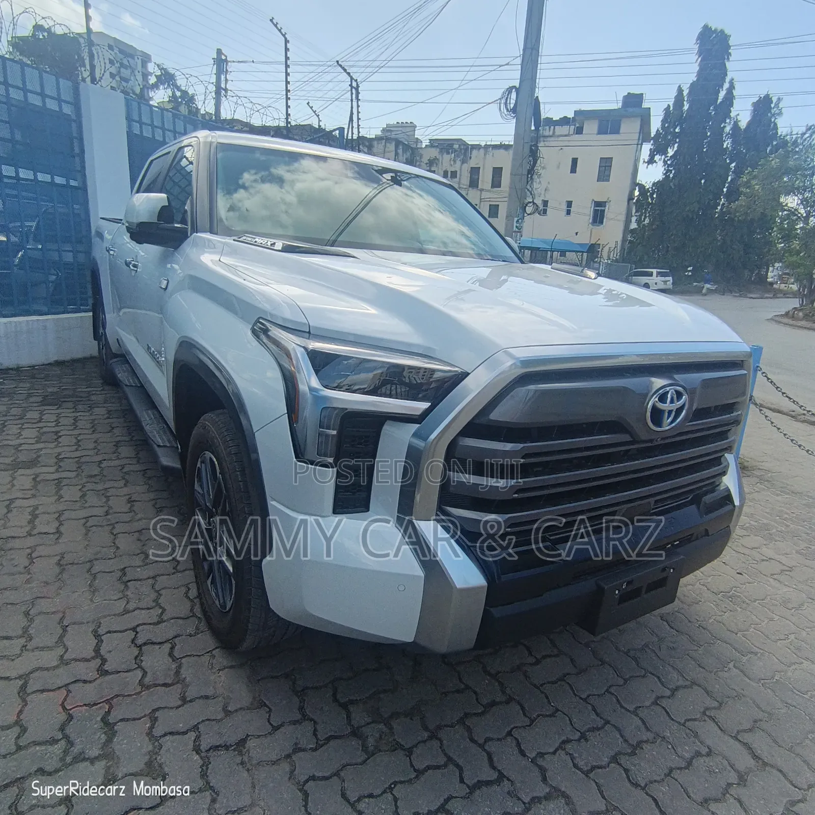 New Nissan Terrano 2024 White