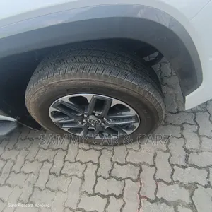 New Nissan Terrano 2024 White