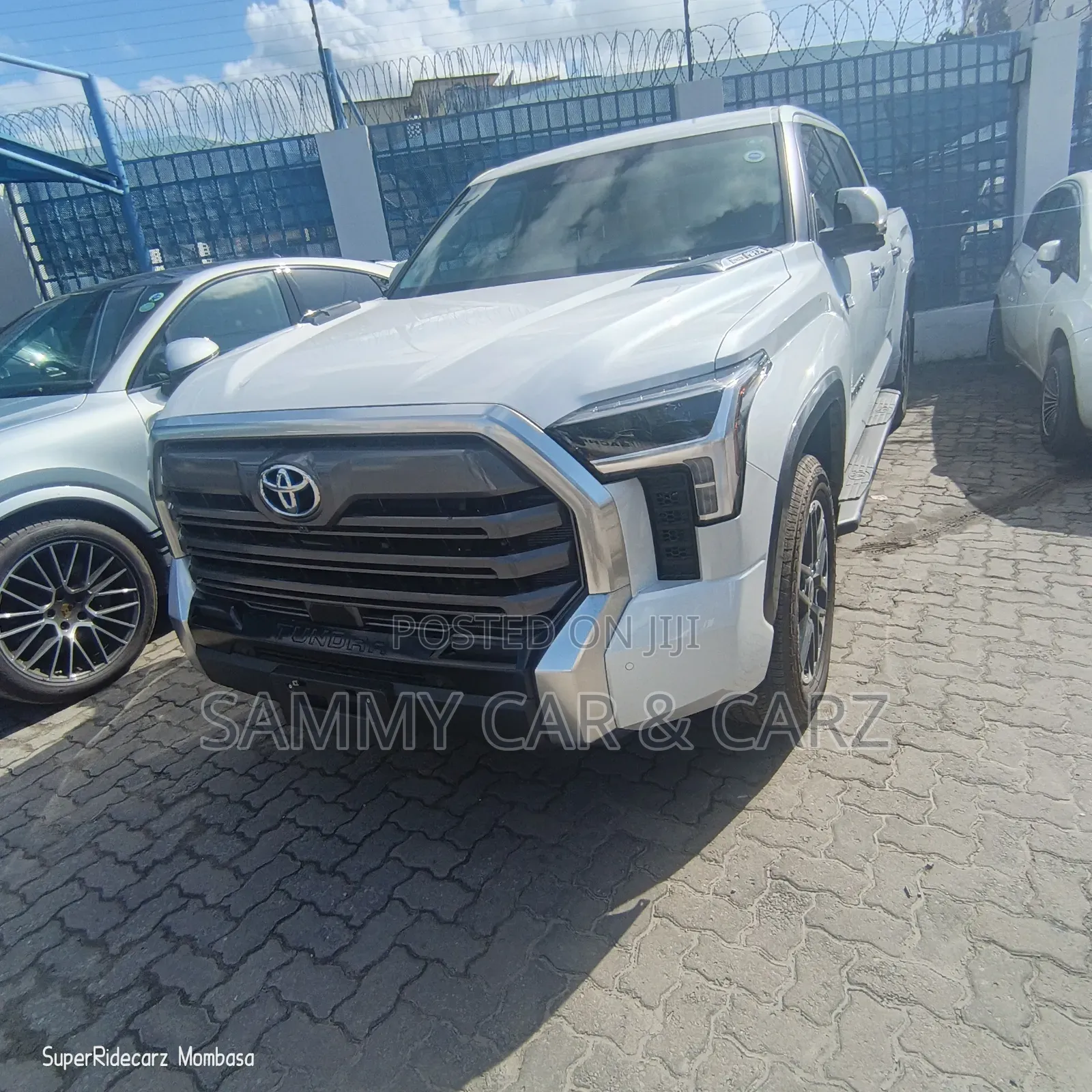 New Nissan Terrano 2024 White