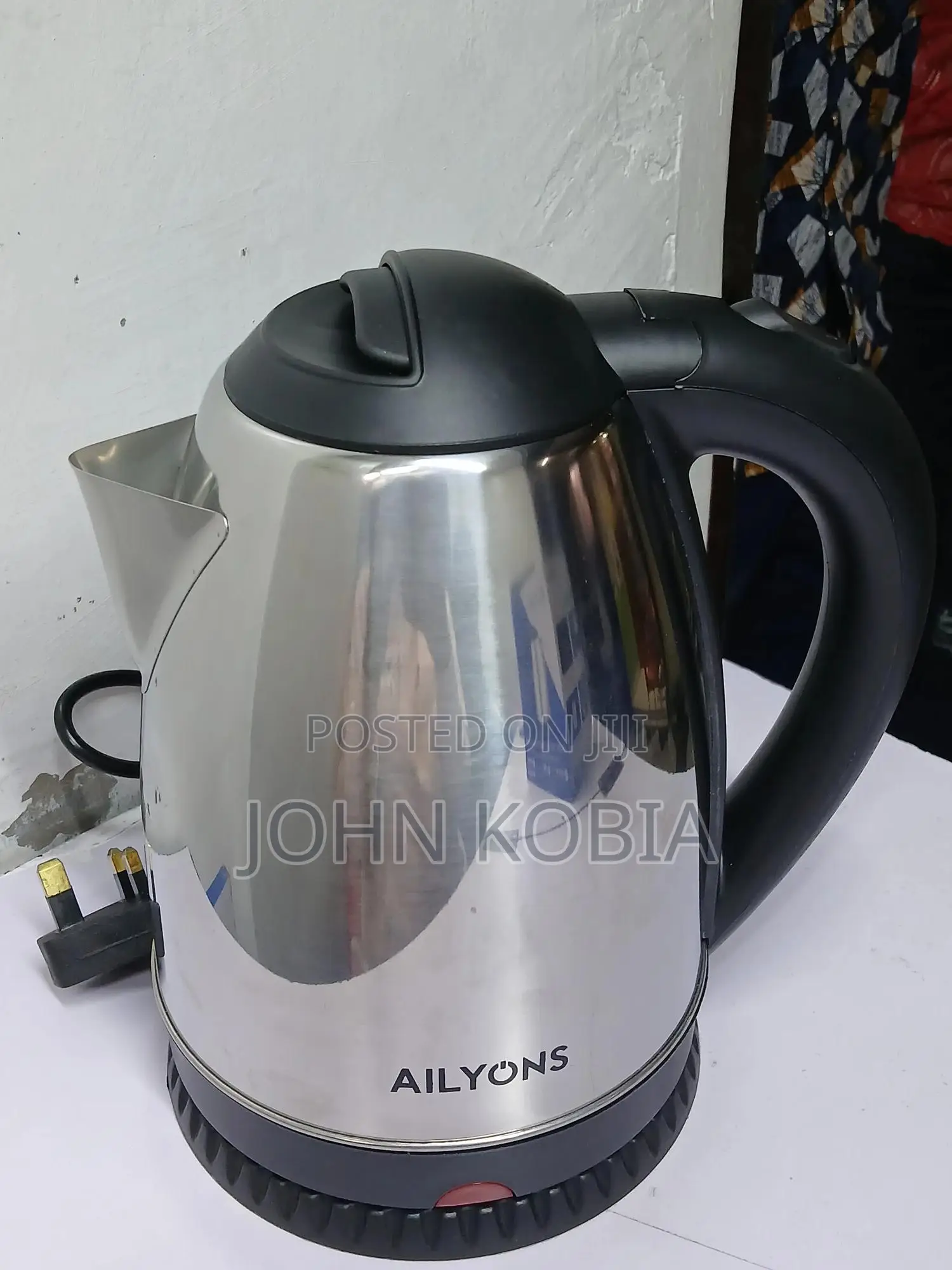 Electric Kettle Fk-0301-G, With 1.8l Capacity