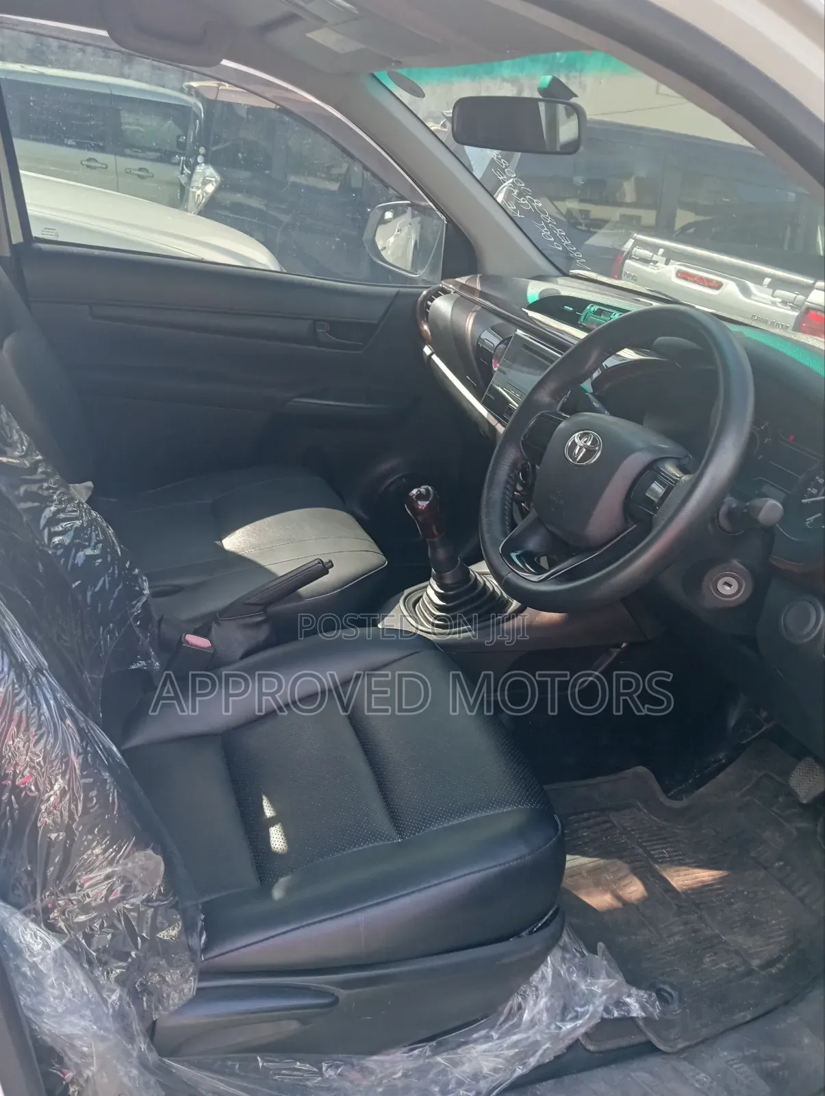 Toyota Hilux 2018 White