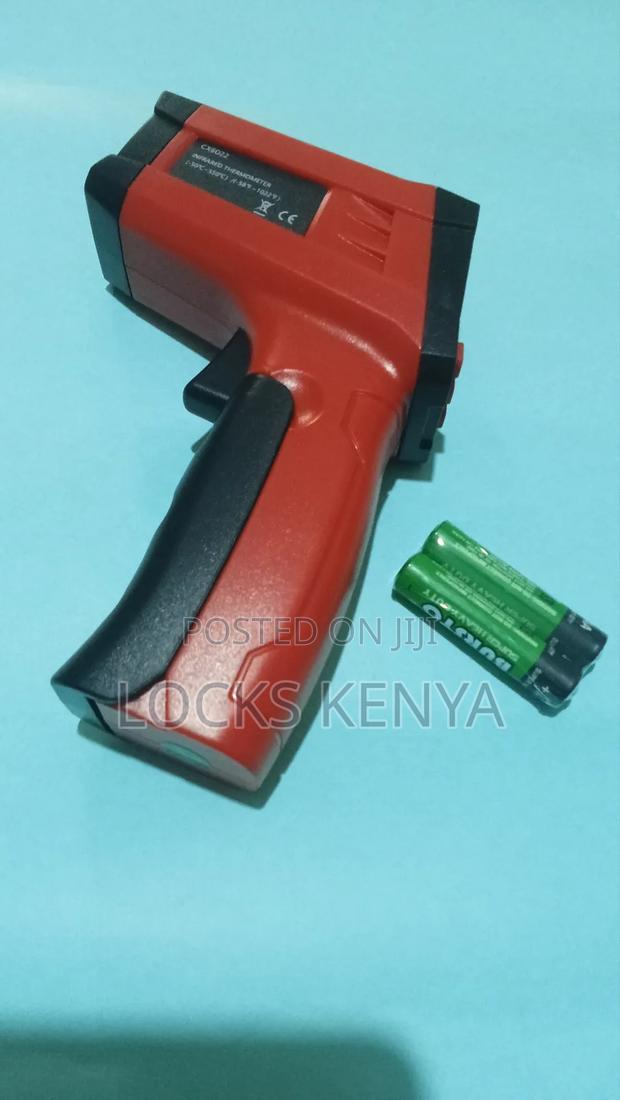 Fire Pits Infrared Thermometer 550 Degrees Celsius - thumbnail 3