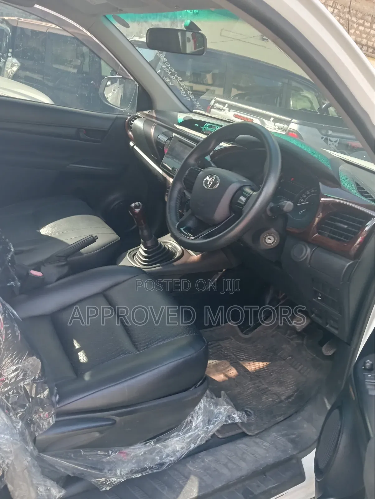 Toyota Hilux 2018 White