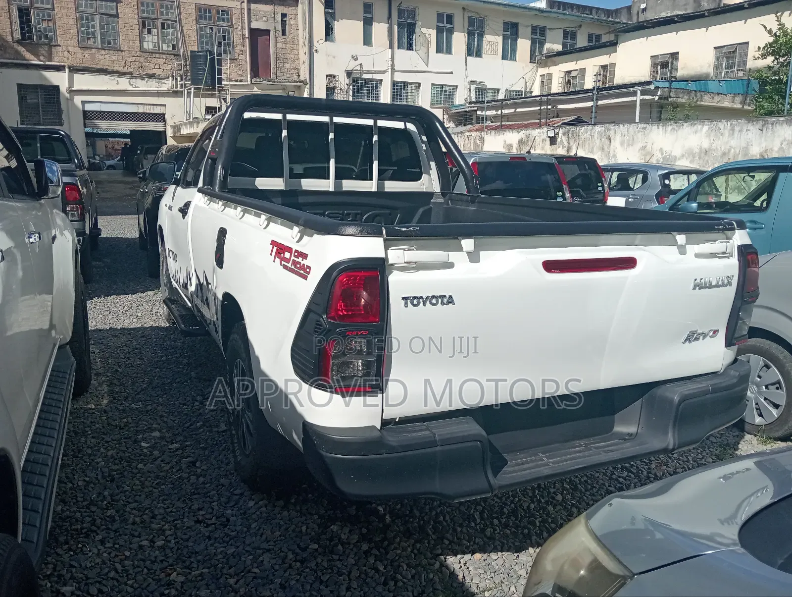 Toyota Hilux 2018 White