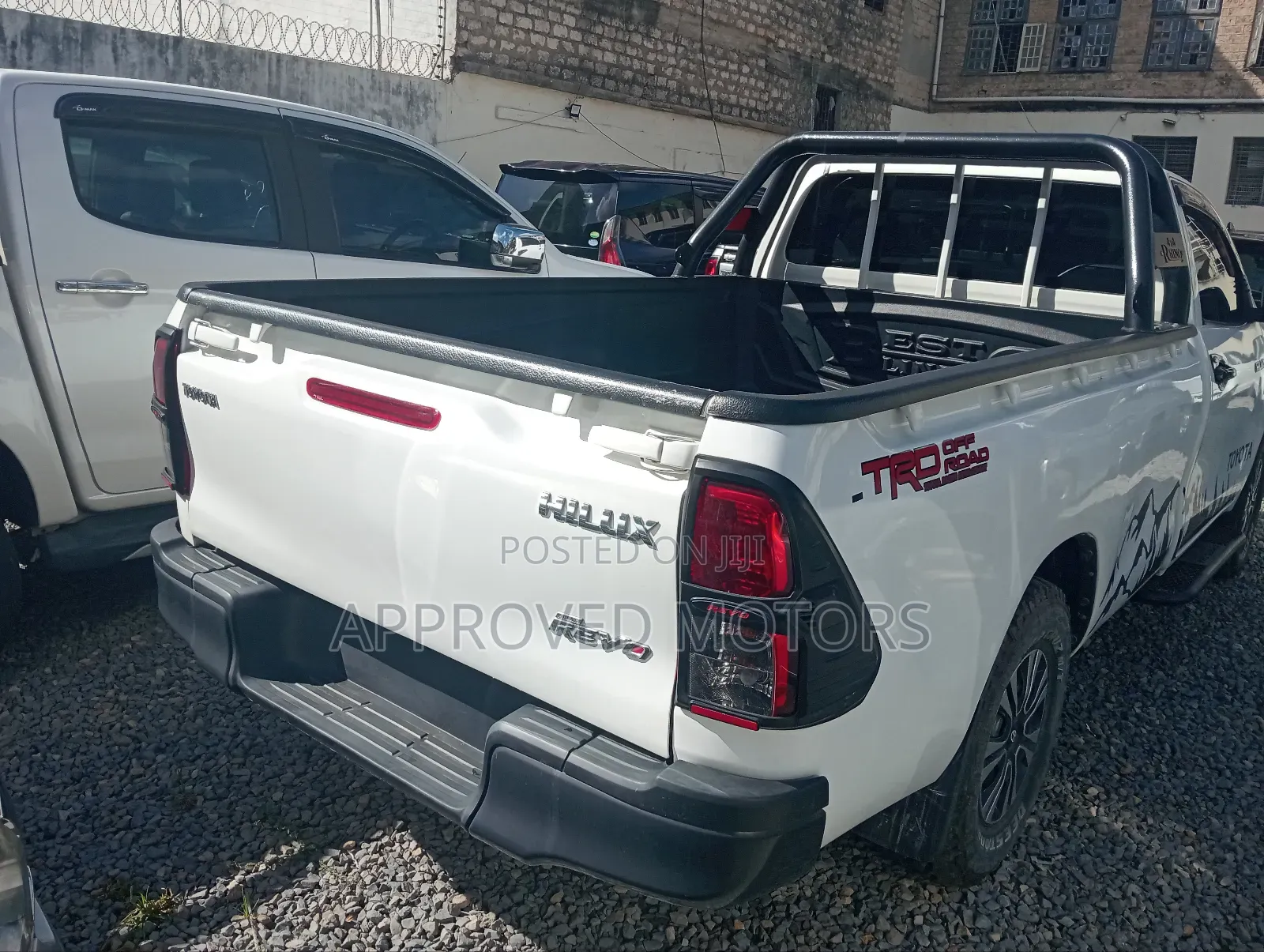 Toyota Hilux 2018 White