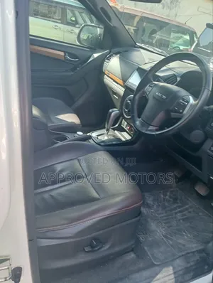 Isuzu D-MAX 2018 White