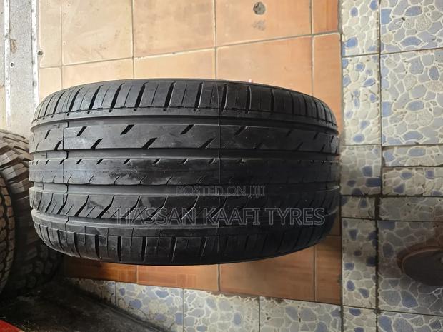 295/35r21 Davanti Tyre - thumbnail 2