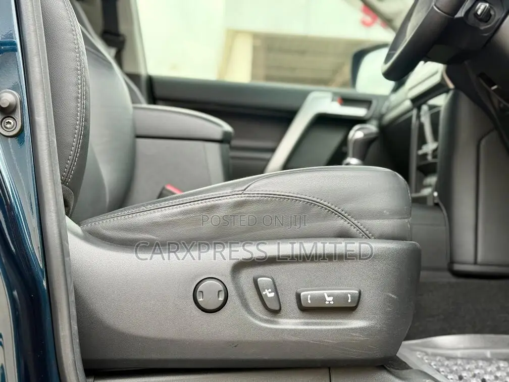 Toyota Land Cruiser Prado 2020 Blue