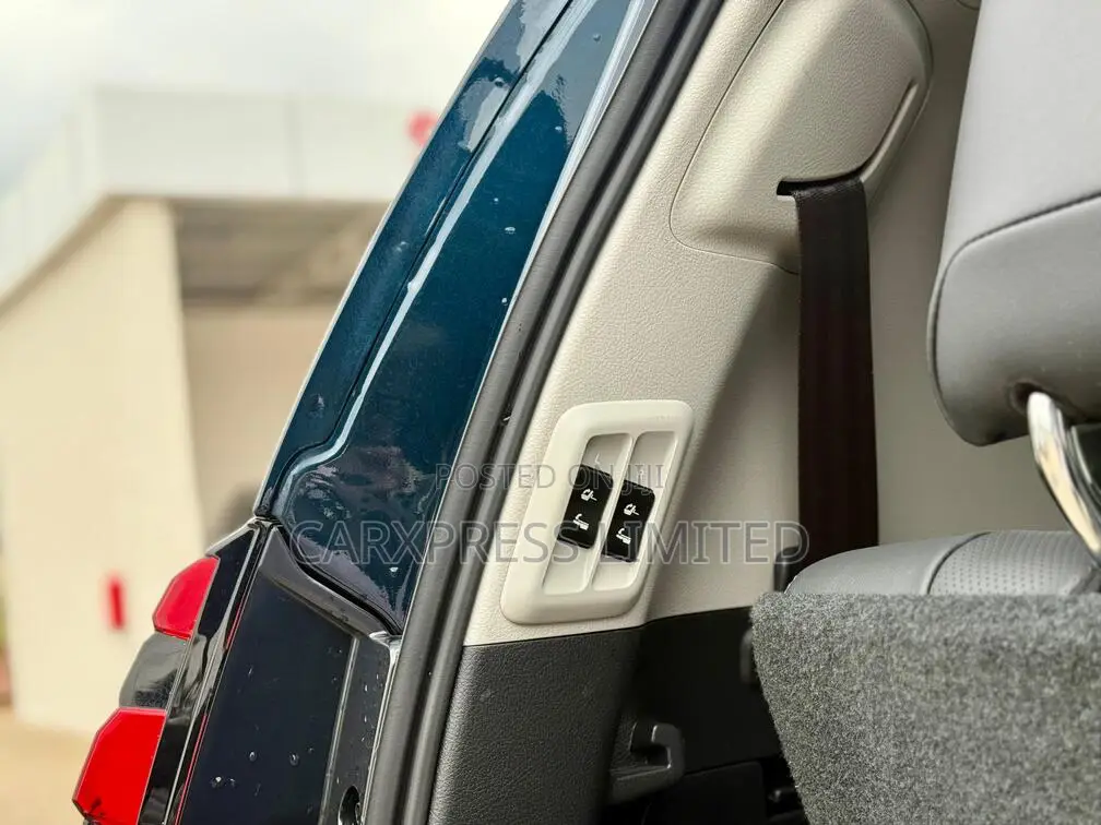 Toyota Land Cruiser Prado 2020 Blue