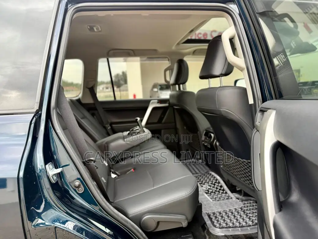Toyota Land Cruiser Prado 2020 Blue