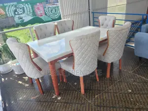 Cushy 6 Seater Dining Set