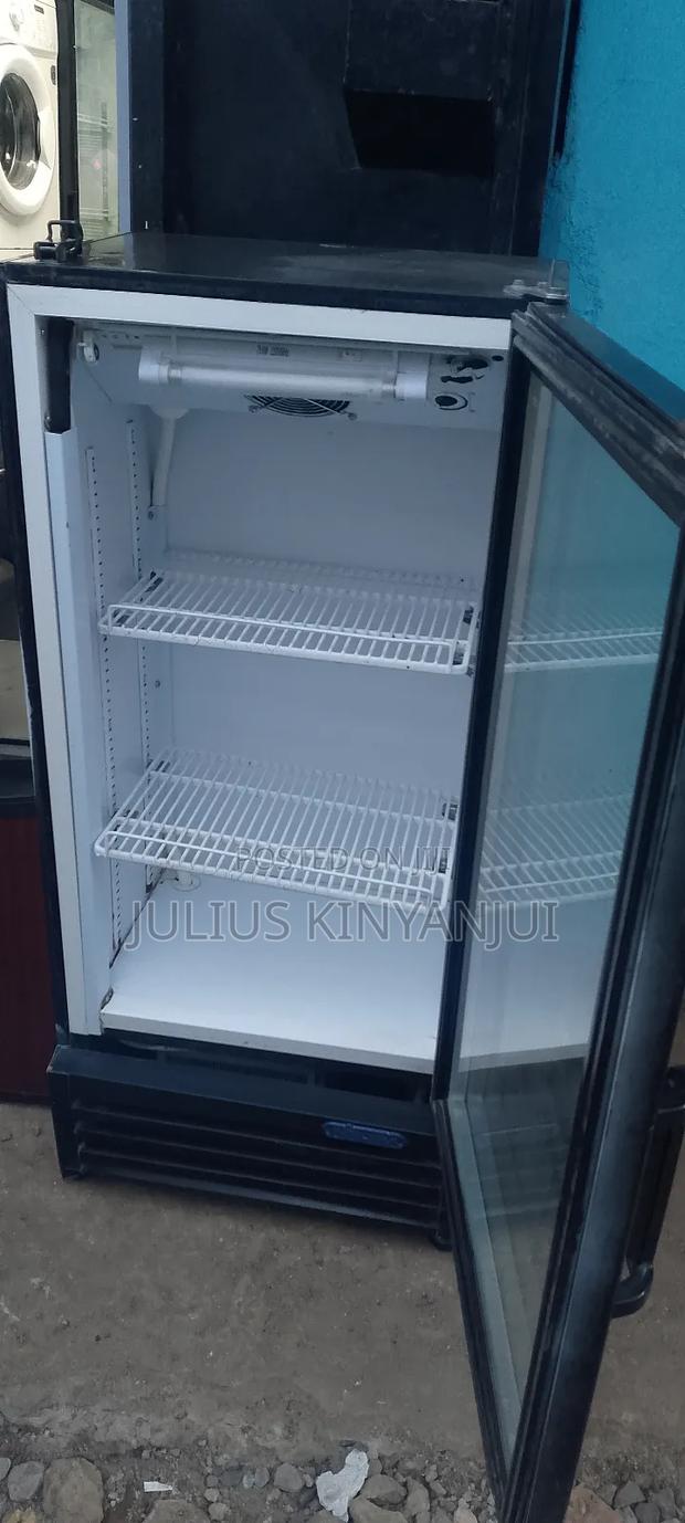 Mini Display Fridge - thumbnail 2